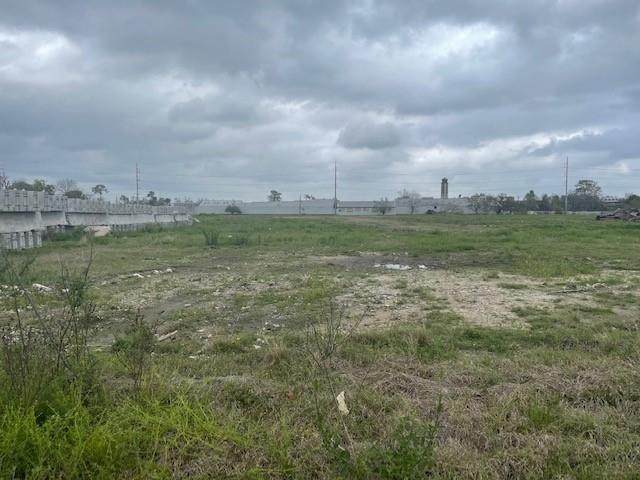 Reverend Richard Wilson Drive - Photo 1
