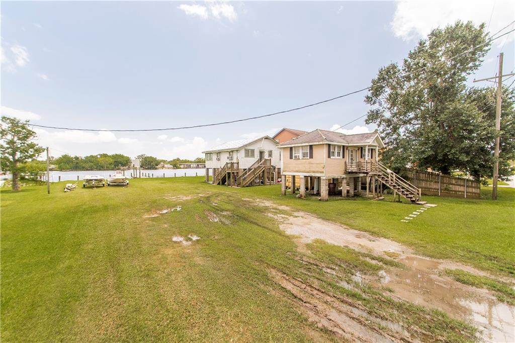 5237 Privateer Boulevard - Photo 1