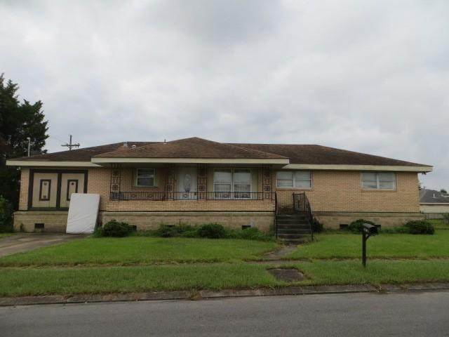 4752 Shalimar Drive - Photo 1