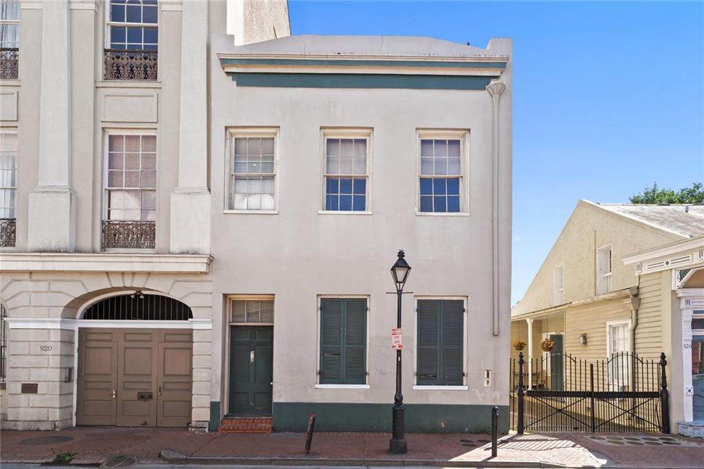 922 Saint Louis Street - Photo 1
