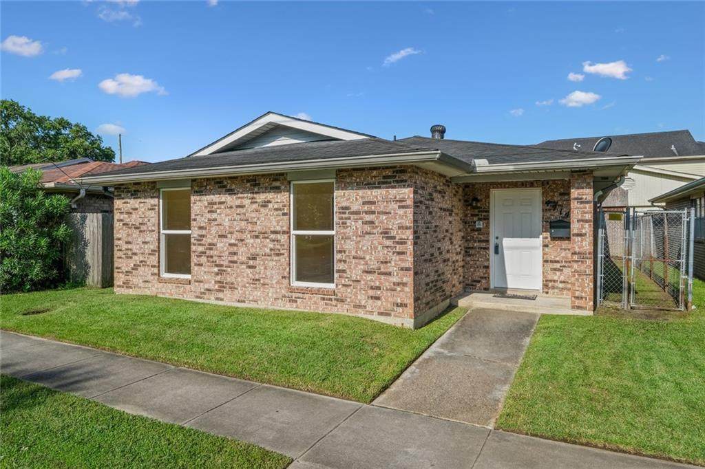 4414 Paris Avenue - Photo 1