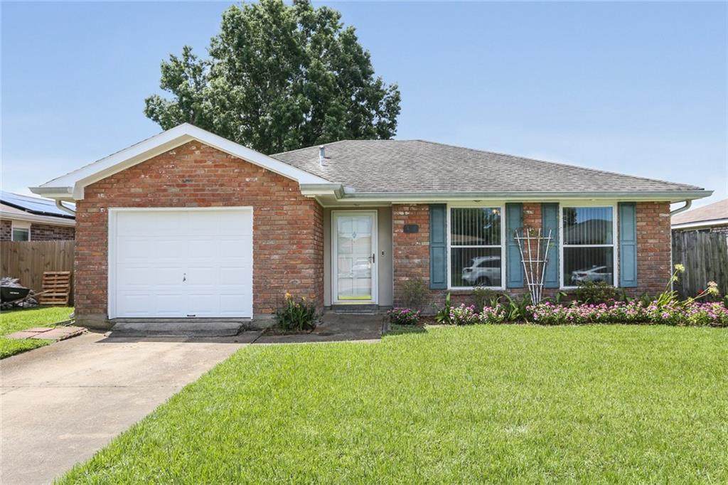 409 Hooper Drive - Photo 1