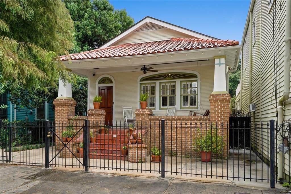 811 Louisa Street - Photo 1