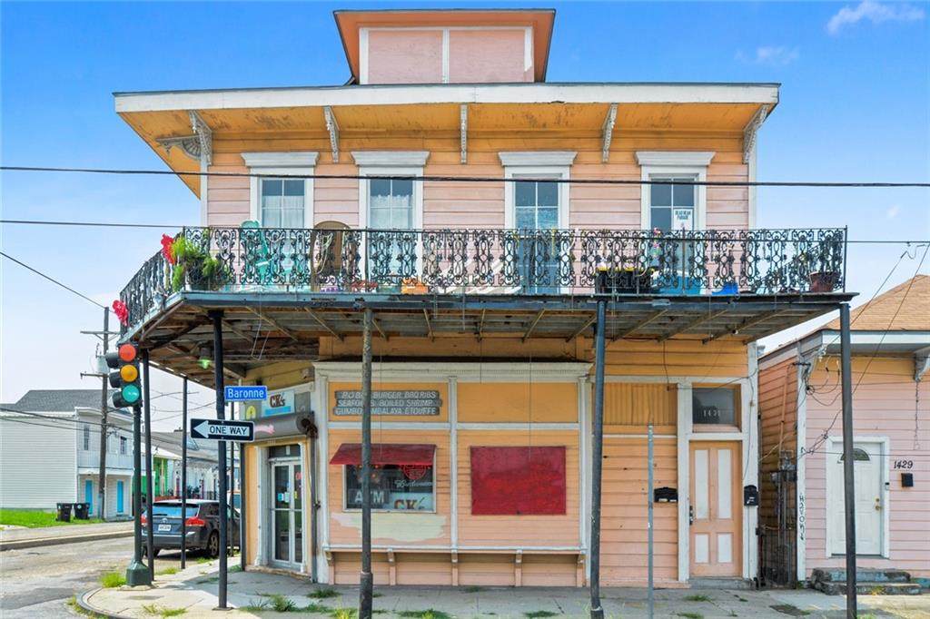 1431 Baronne Street - Photo 1