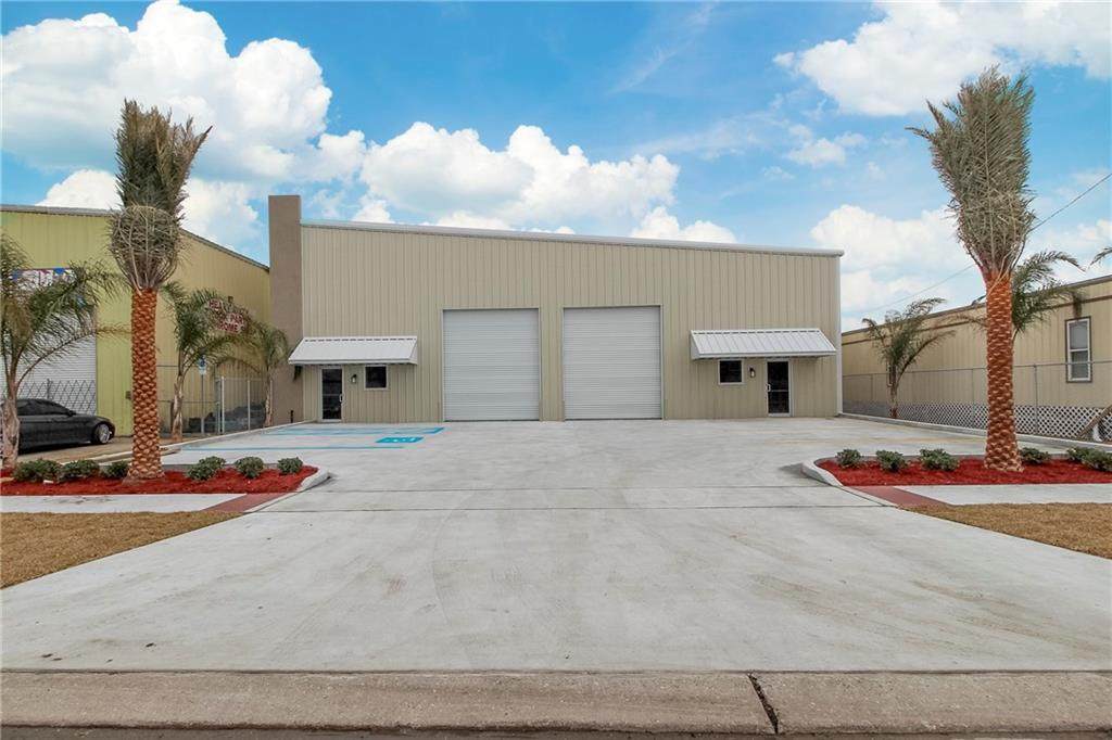 820 Maria Street - Photo 1