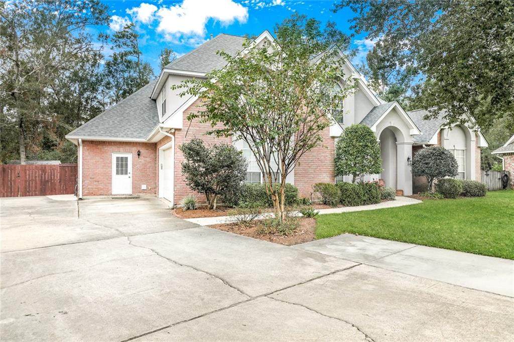 1472 Woodmere Drive - Photo 1