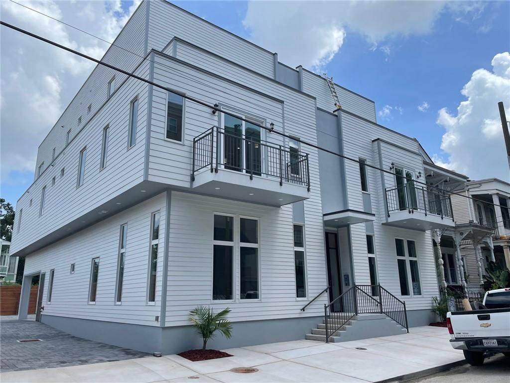 1529 Polymnia Street - Photo 1