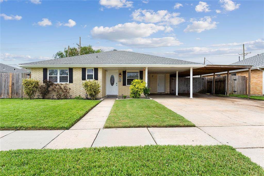 2420 Garden Drive - Photo 1