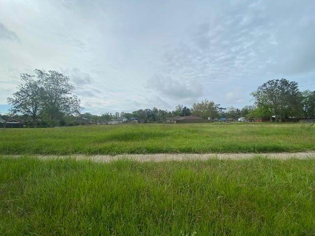 2609 Reunion Drive - Photo 1