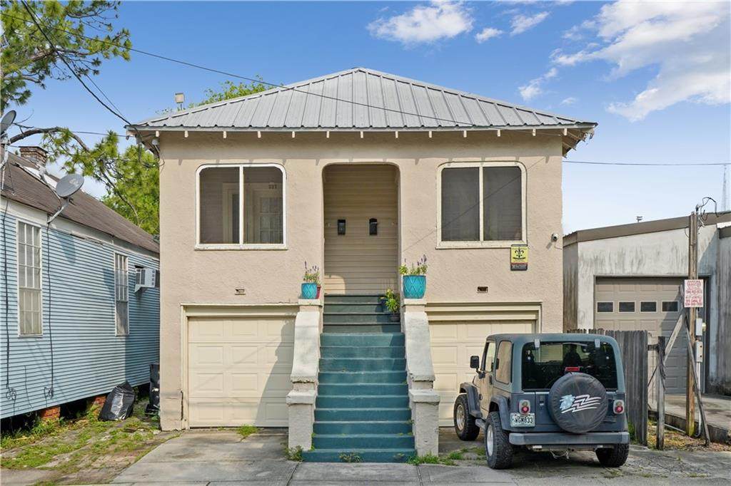 217 Bernadotte Street - Photo 1