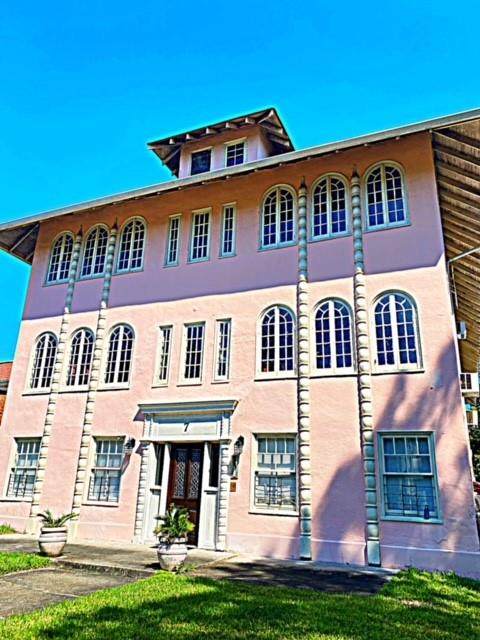 7 Fountainbleau Street - Photo 1