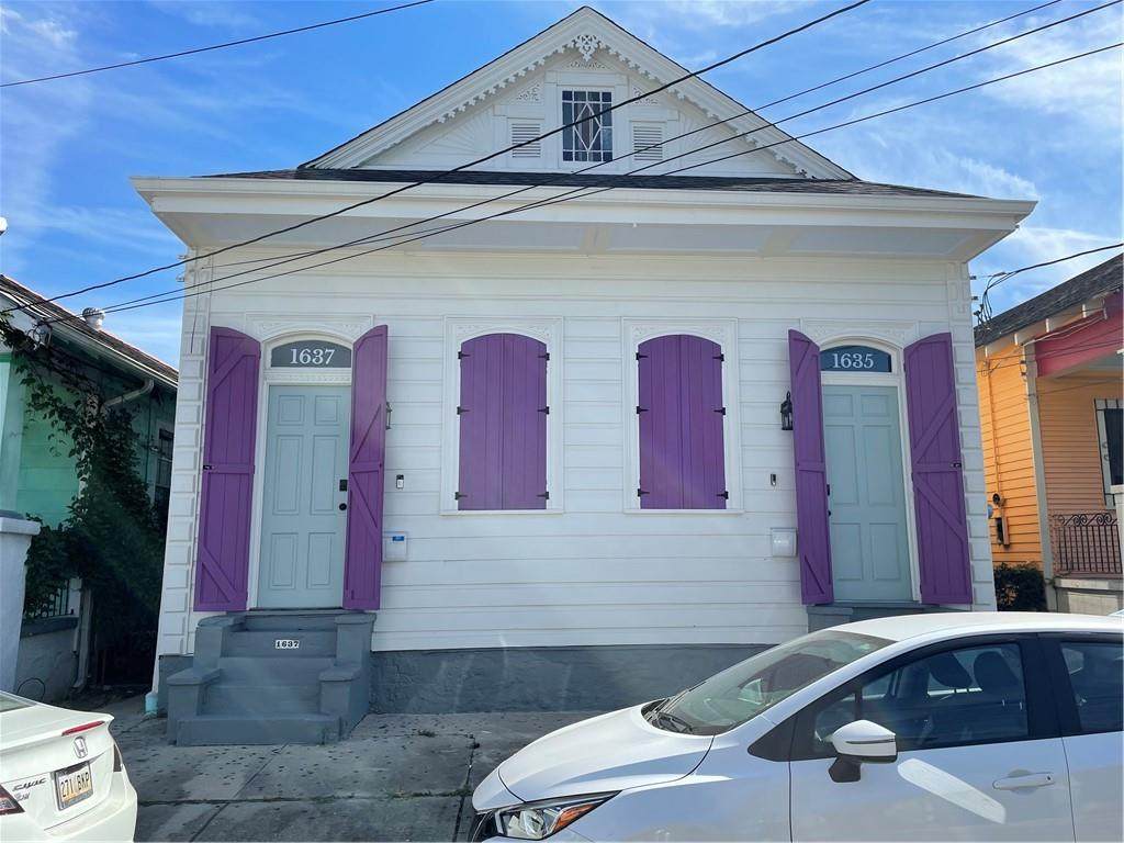 1635 Mandeville Street - Photo 1