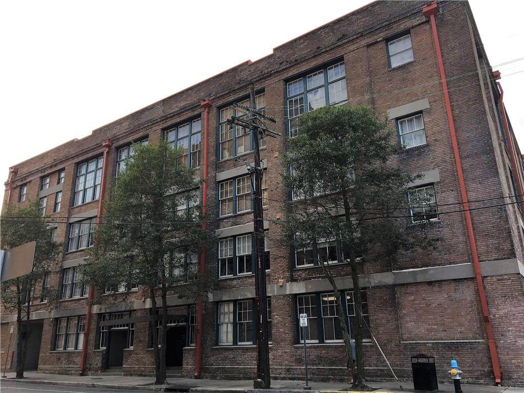 1111 Peters Street - Photo 1