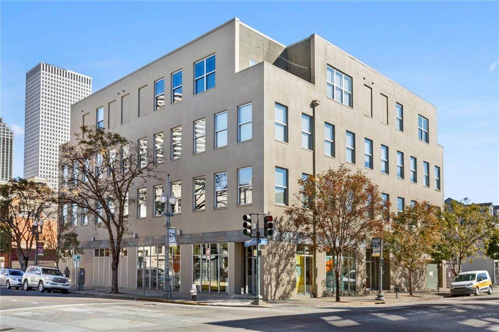 835 Julia Street - Photo 1