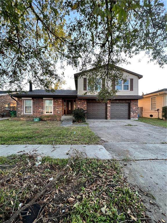 657 Oakwood Drive - Photo 1