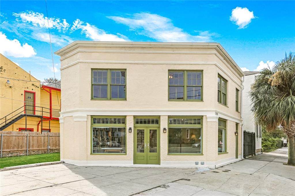 1200 Baronne Street - Photo 1