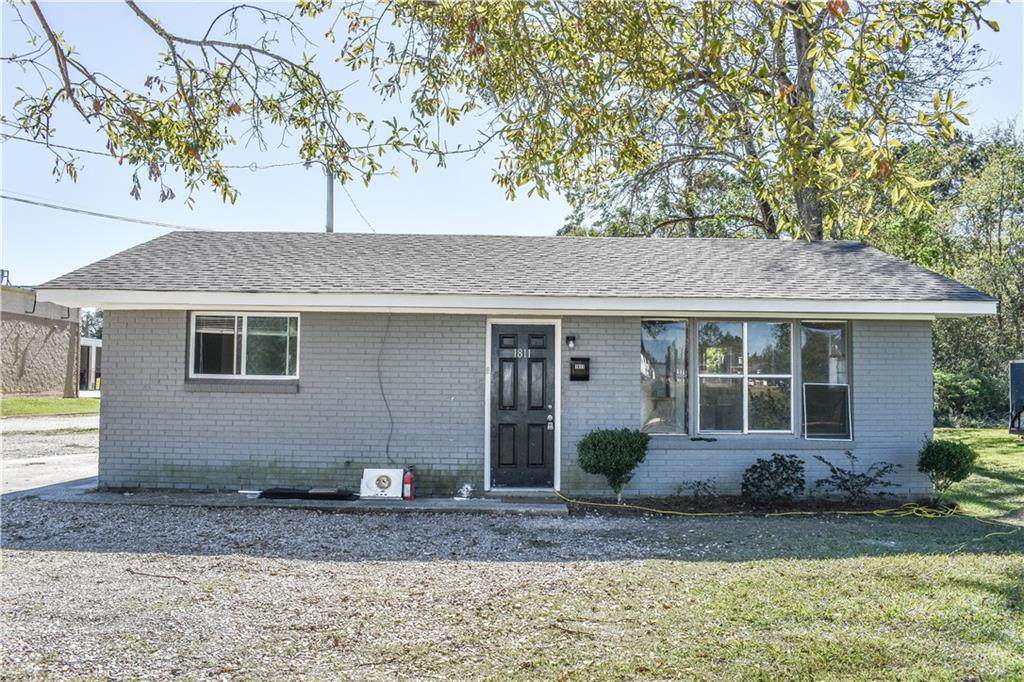 1811 Western Avenue - Photo 1