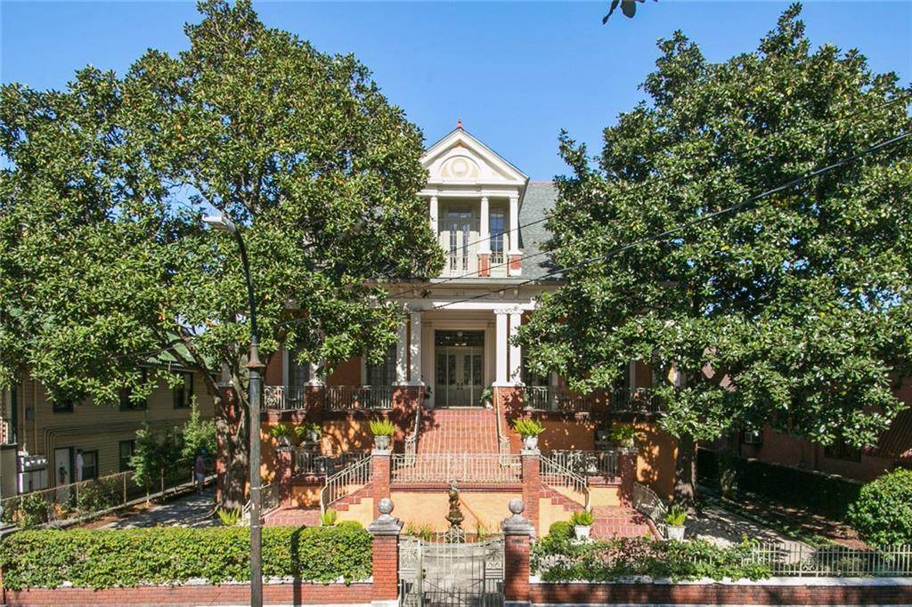 1819 Esplanade Avenue - Photo 1