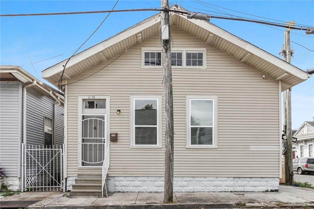 2136 Toledano Street - Photo 1