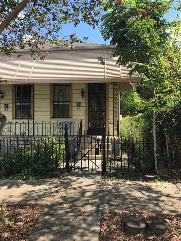 2421 Second Street - Photo 1