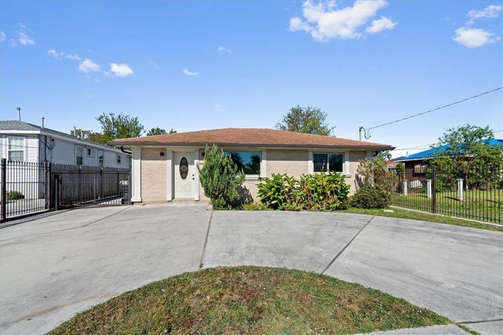 7109 Dreux Avenue - Photo 1