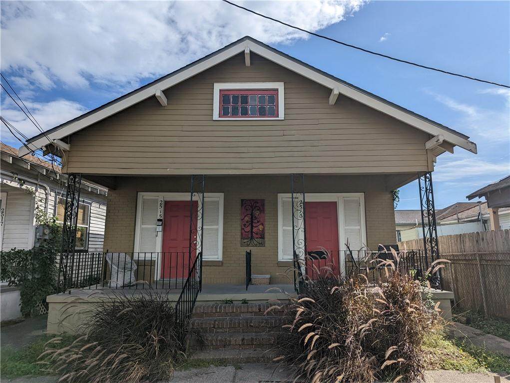 2513 Hollygrove Street - Photo 1
