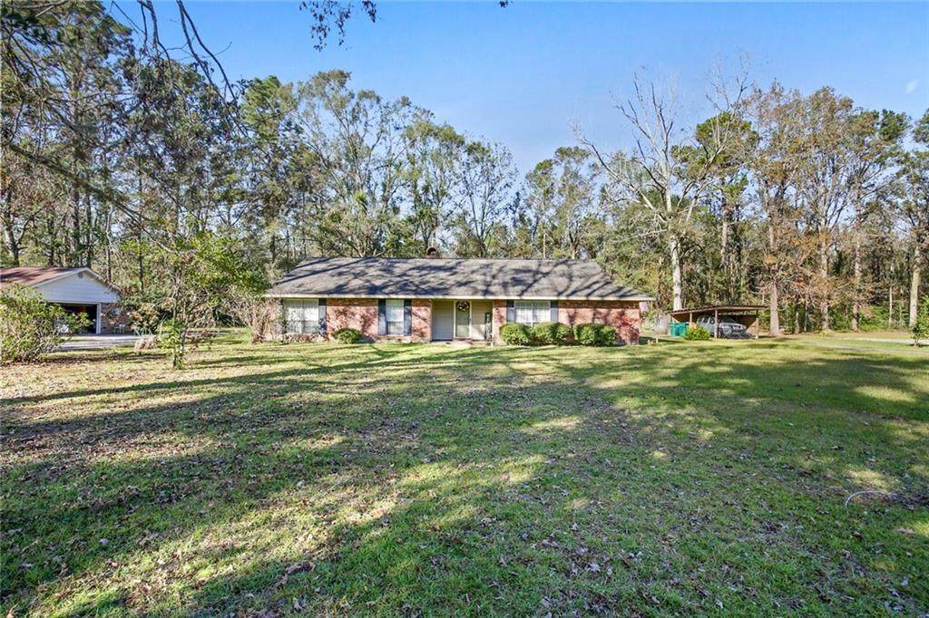 42667 Robinwood Drive - Photo 1