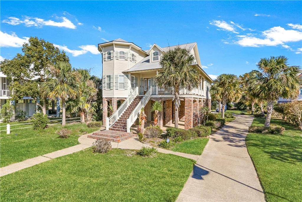 1839 Lakeshore Drive - Photo 1