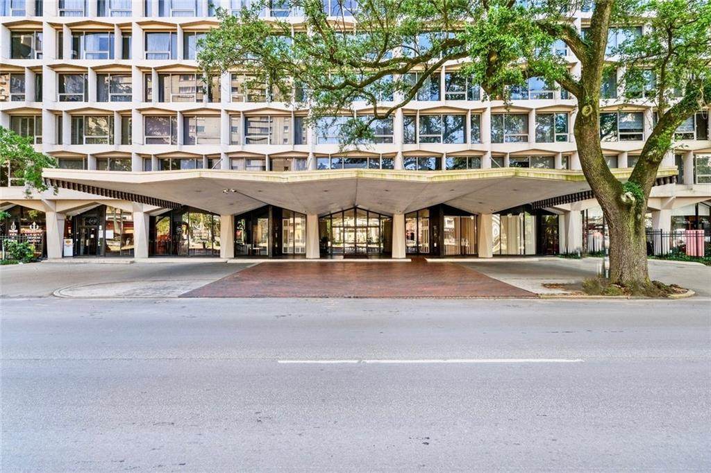 2100 St Charles Avenue - Photo 1