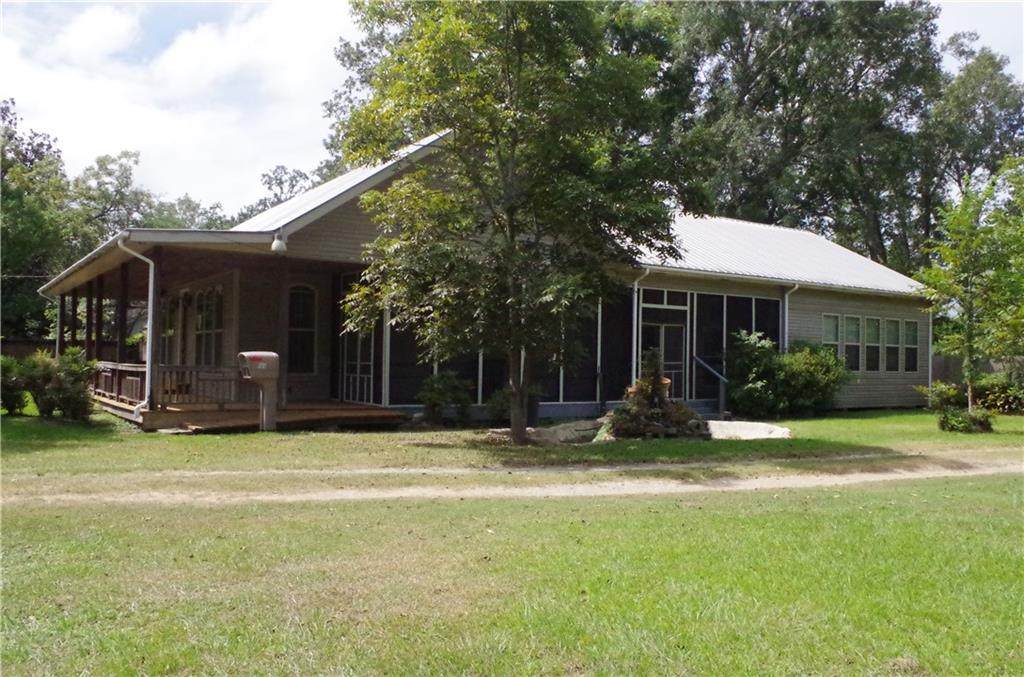555 5TH Street - Photo 1