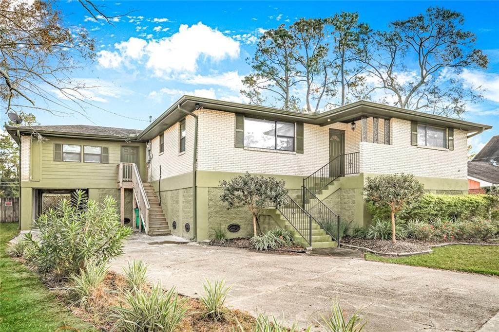 2946 Palm Circle Drive - Photo 1