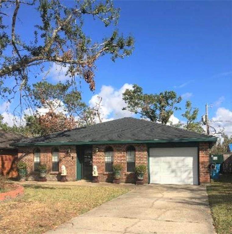 106 Dianne Drive - Photo 1