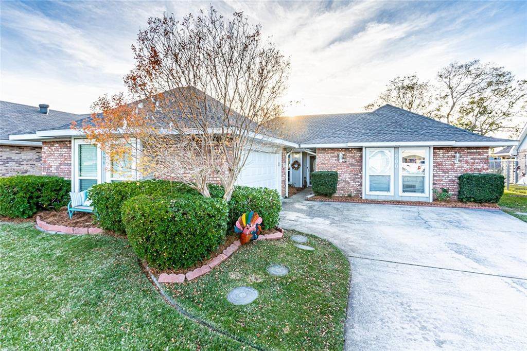 200 Southern Star Street - Photo 1
