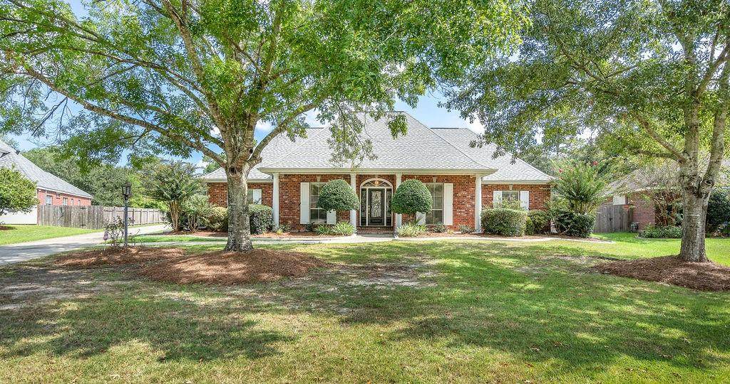 215 Lansdowne Drive - Photo 1