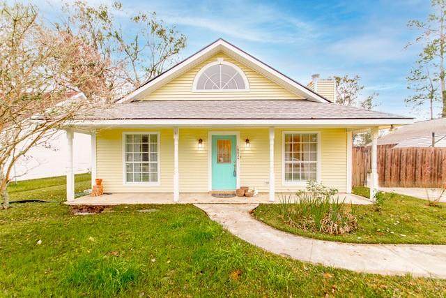 18039 Wedgewood Drive - Photo 1