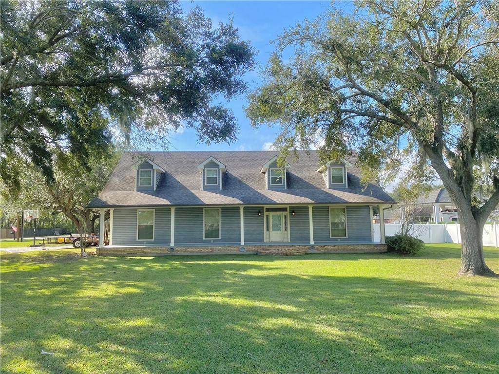 110 Rue Acadian - Photo 1