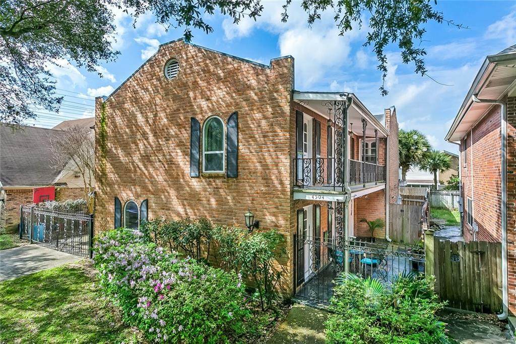 4504 Chateau Drive - Photo 1