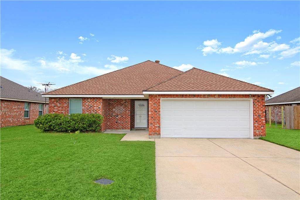 113 Azalea Drive - Photo 1