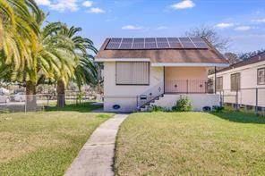 1404 Shirley Drive - Photo 1