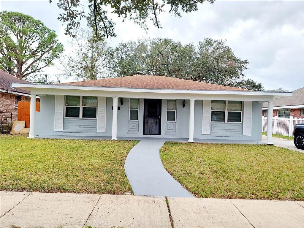 4726 Camelot Drive - Photo 1