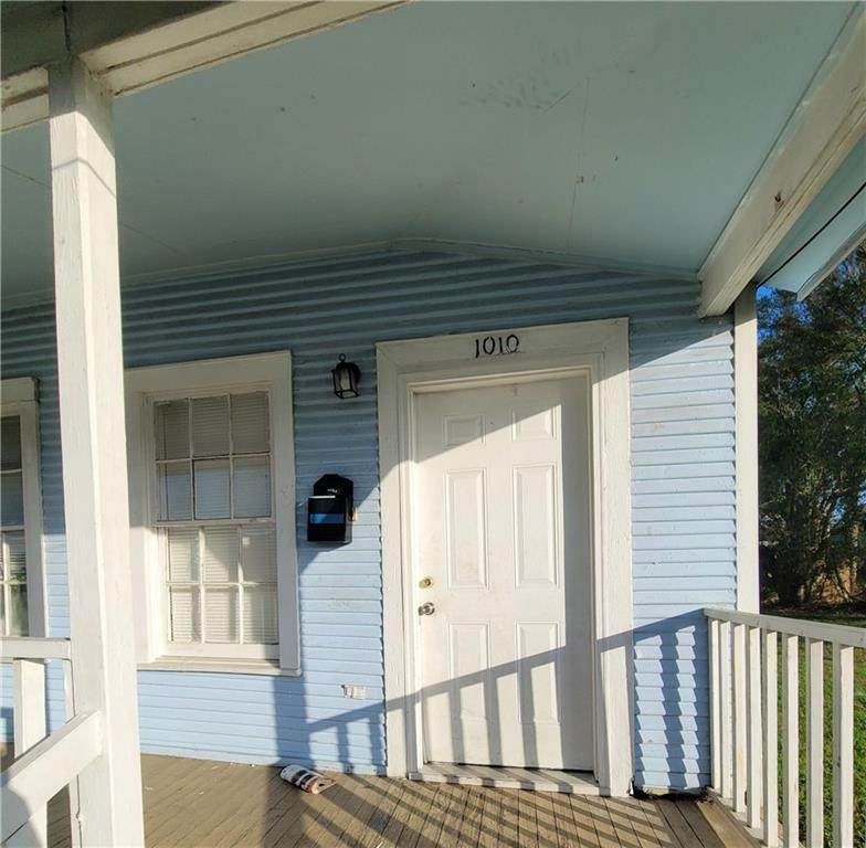 1010 Newton Street - Photo 1