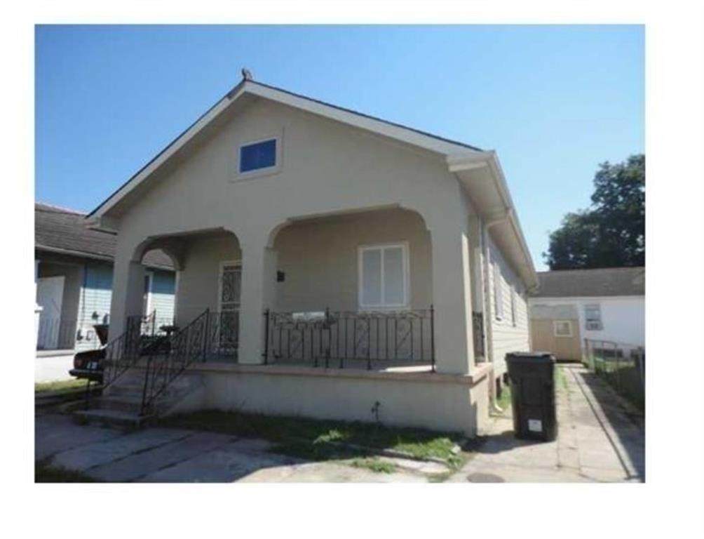 1407 Desire Street - Photo 1