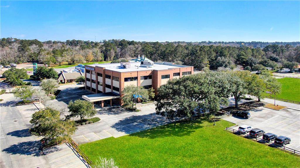 5100 Village Walk - Photo 1