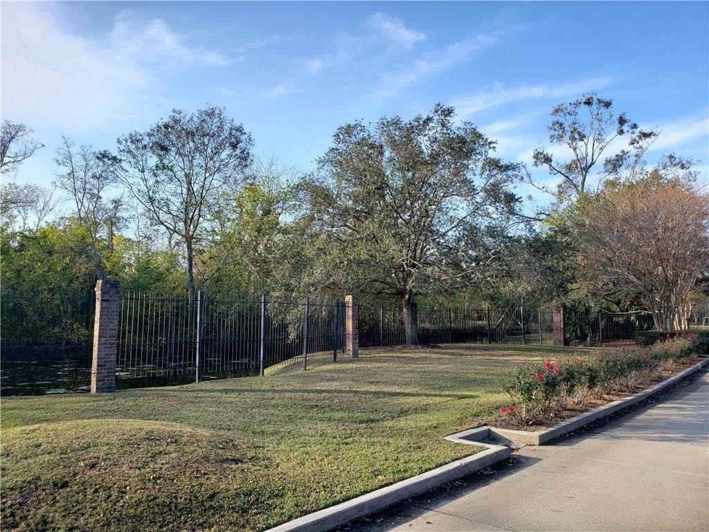 42 Arbors Circle - Photo 1