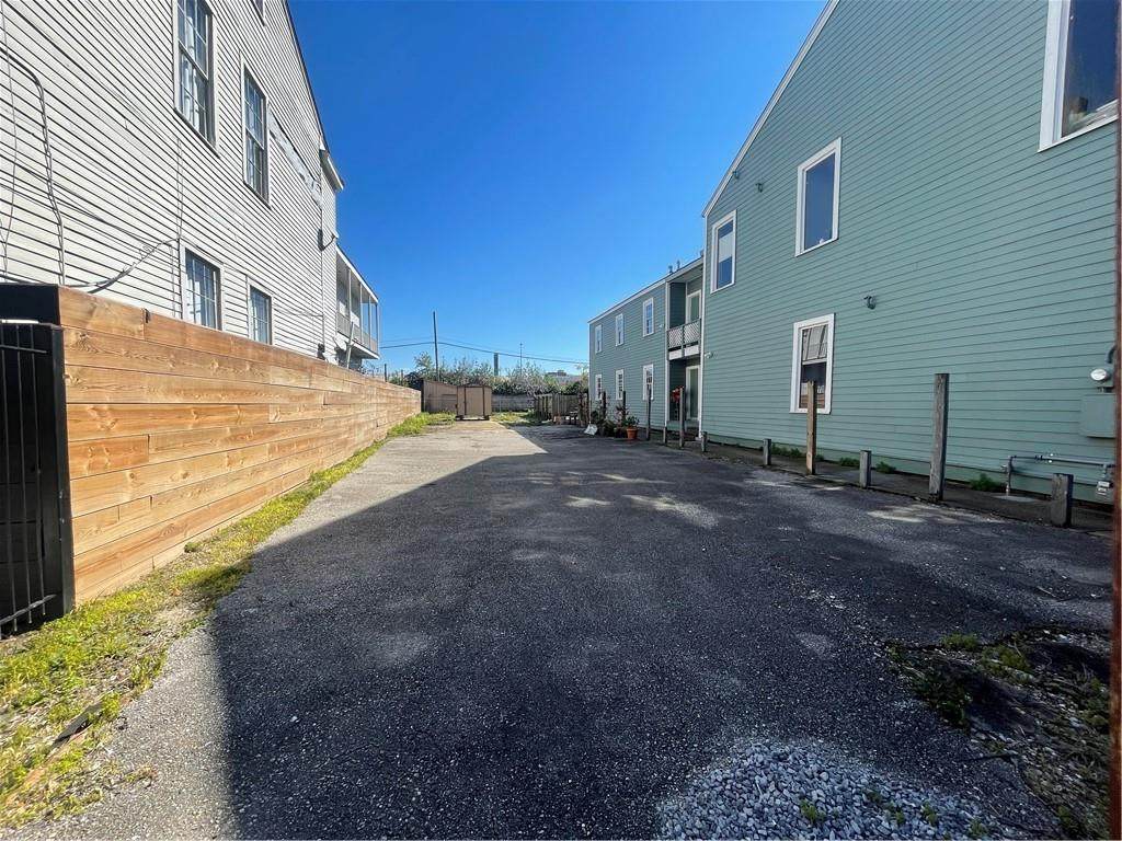 1564 Magazine Street - Photo 1