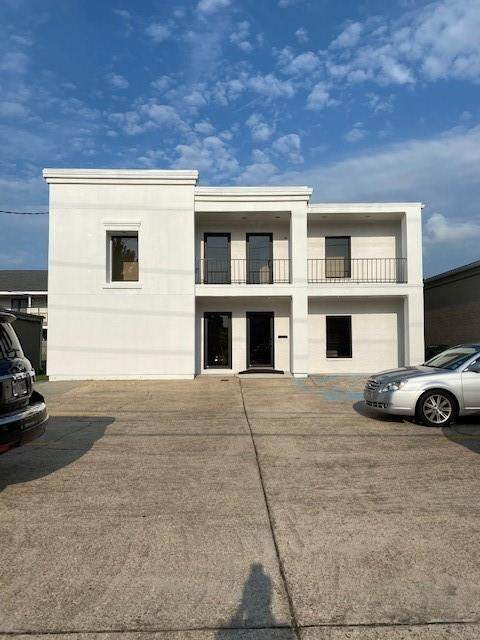 3224 Turnbull Avenue - Photo 1