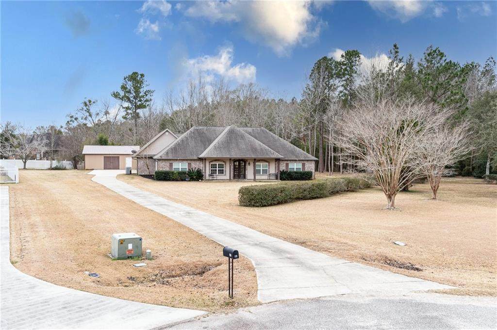 19 Laurel Grove Drive - Photo 1
