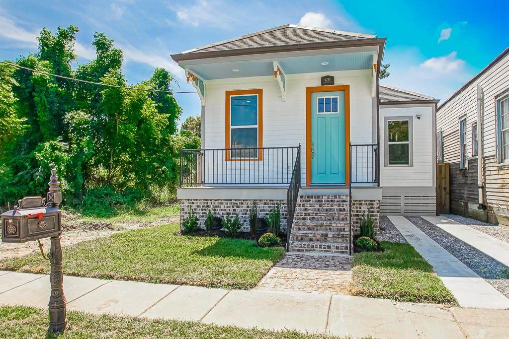6210 Burgundy Street - Photo 1