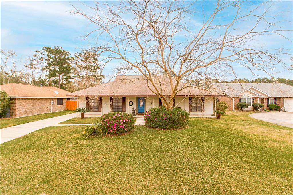 124 Goldenwood Drive - Photo 1