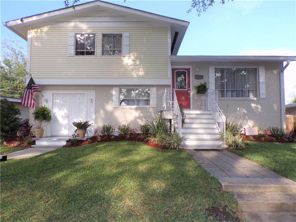 1613 Riviere Avenue - Photo 1